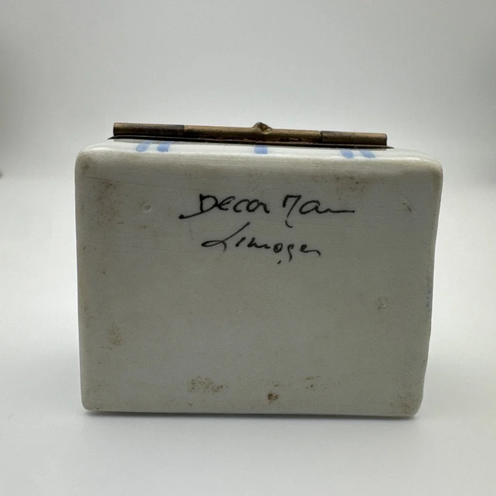 Limoges - Dent de Lait Tooth fairy box Signed Hand Painted Bows Roses